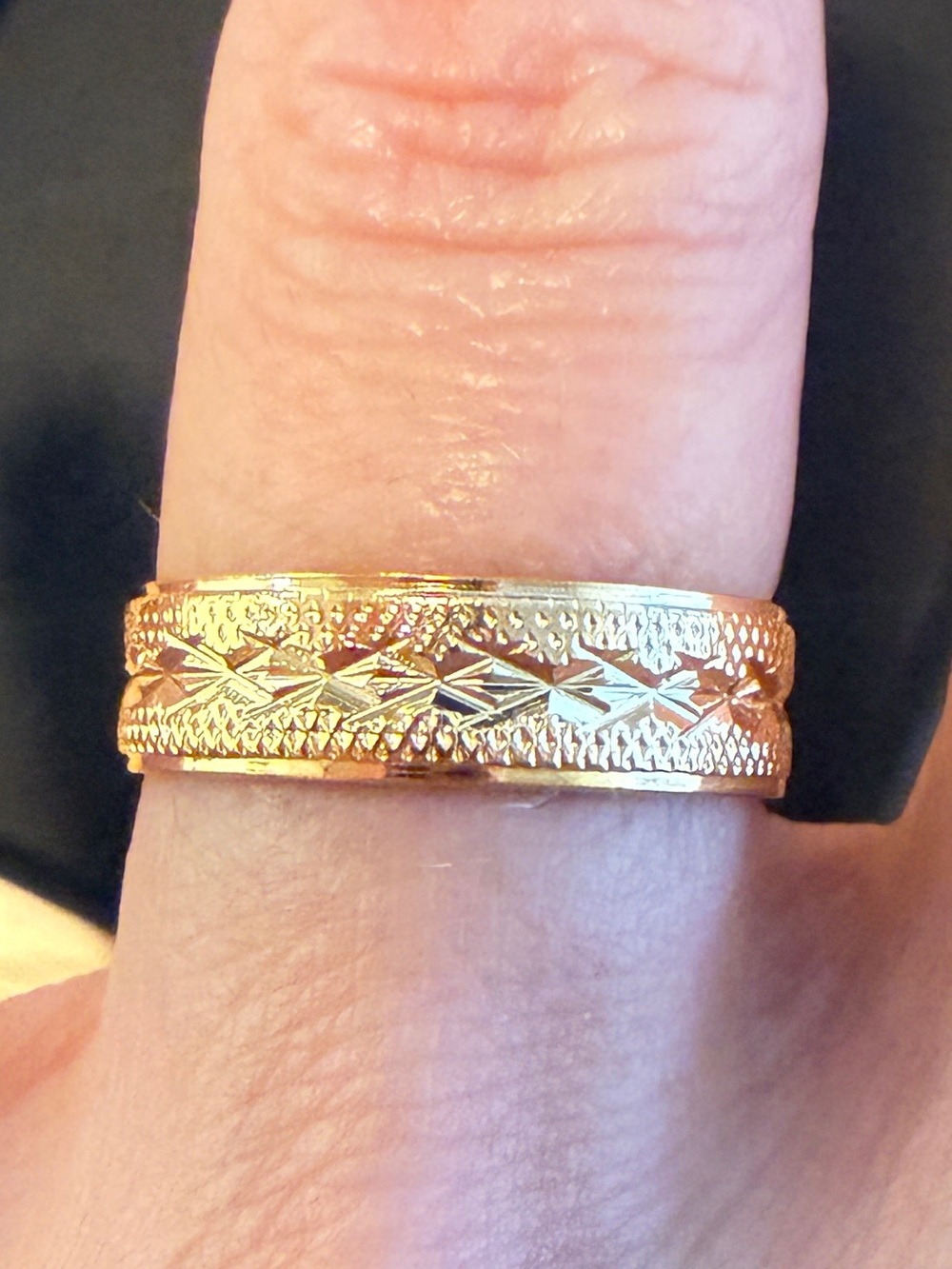 Gold-Filled 18K Diamond-Cut Band Ring ✨ Sizes 6, 7 & 9 Available | New